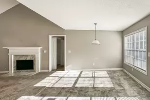 11084 Knotty Pine Pl, Hampton, GA 30228 - Photo 5