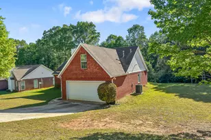 11084 Knotty Pine Pl, Hampton, GA 30228 - Photo 3