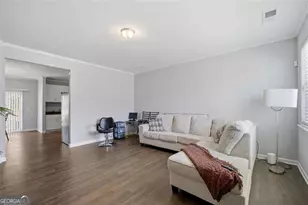 2813 Laurel Ridge Cir, Atlanta, GA 30344 - Photo 5