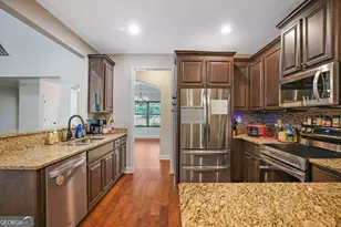 103 Huntington Way, Williamson, GA 30292 - Photo 11