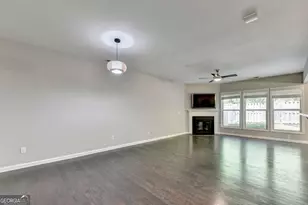 7245 Heritage Oak Ct, Cumming, GA 30040 - Photo 9