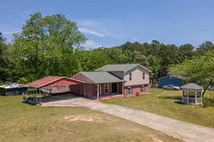 420 Henson Cir, Carrollton, GA 30117 - Photo 3