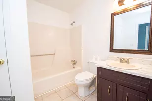420 Henson Cir, Carrollton, GA 30117 - Photo 9