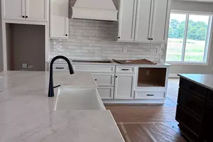 704 Inman Rd, Fayetteville, GA 30215 - Photo 9