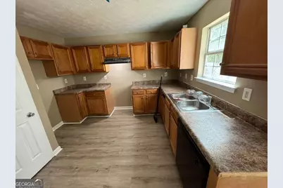 7195 Tanger Boulevard # 2, Riverdale, GA 30296 - Photo 5
