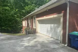 212 Amy Overlook, South Fulton, GA 30349 - Photo 3