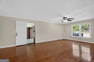 121 N Chilton Crescent, Lagrange, GA 30240 - Photo 9