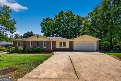 121 N Chilton Crescent, Lagrange, GA 30240 - Photo 1
