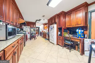 135 Meriwether Circle NW, Milledgeville, GA 31061 - Photo 13