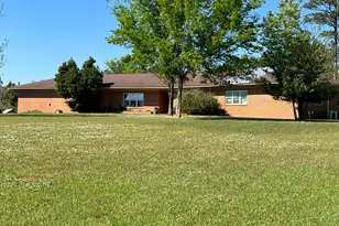 135 Meriwether Circle NW, Milledgeville, GA 31061 - Photo 1