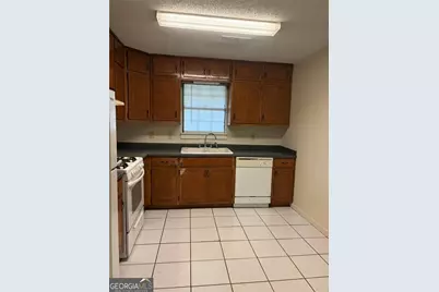 126 Oak Circle, Stockbridge, GA 30281 - Photo 5