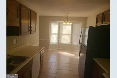 8010 Woodlake Drive, Riverdale, GA 30274 - Photo 3