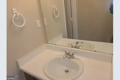 8010 Woodlake Drive, Riverdale, GA 30274 - Photo 17