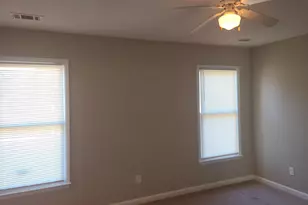 8010 Woodlake Dr, Riverdale, GA 30274 - Photo 13