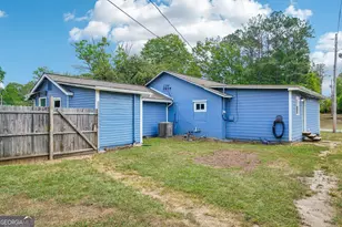 1042 Main St, Whitesburg, GA 30185 - Photo 23