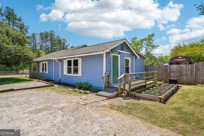 1042 Main Street, Whitesburg, GA 30185 - Photo 1