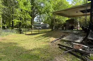 8833 Ashwood Dr, Riverdale, GA 30274 - Photo 9