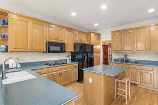 1302 Chester Pl, McDonough, GA 30252 - Photo 17