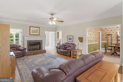1302 Chester Place, McDonough, GA 30252 - Photo 9