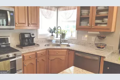 190 Baywatch Circle, Fayetteville, GA 30215 - Photo 5