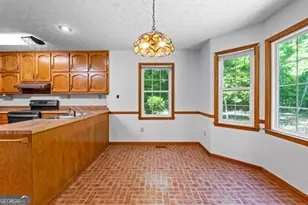 290 Kari Glen Dr, Fayetteville, GA 30215 - Photo 11