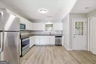 1732 Old Dogwood, Jonesboro, GA 30238 - Photo 11
