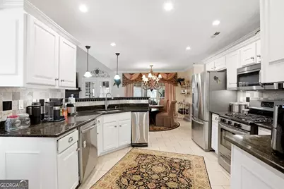 409 Leigh Court, Stockbridge, GA 30281 - Photo 9