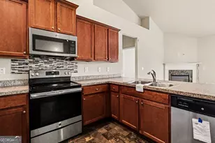 3481 Dacite Ct, Atlanta, GA 30349 - Photo 9