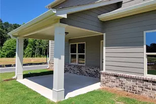 1066 Lakeview Oaks Ct, Grayson, GA 30017 - Photo 5