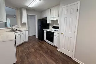 3020 Meadow Glen Pass, Fairburn, GA 30213 - Photo 7
