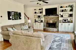 226 Prestwick Dr, Hoschton, GA 30548 - Photo 7
