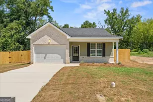 596 O Neal St, Thomson, GA 30824 - Photo 1