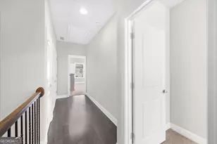 1097 Township Square, Alpharetta, GA 30022 - Photo 29