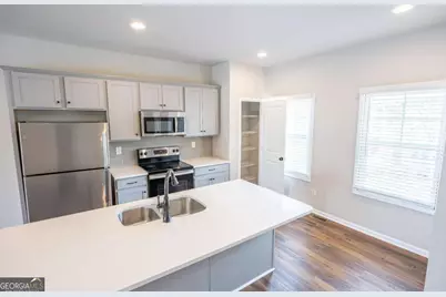 3657 Princeton Avenue, Atlanta, GA 30337 - Photo 9