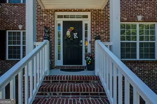 381 Rosebay Ln, Sharpsburg, GA 30277 - Photo 3