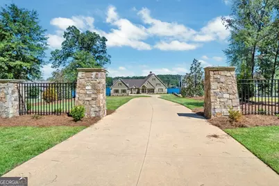 205 Lakecrest Drive NE, Milledgeville, GA 31061 - Photo 9