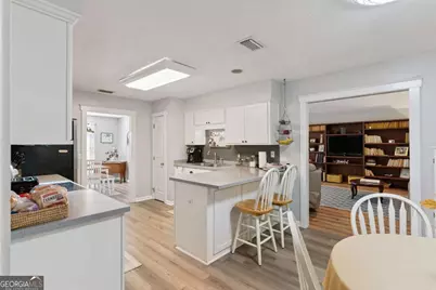 330 Crossbridge Drive, Brunswick, GA 31525 - Photo 15