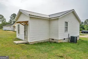 707 E 3rd Ave, Cordele, GA 31015 - Photo 17