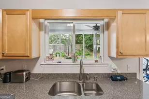1000 Mallery St, Saint Simons, GA 31522 - Photo 13