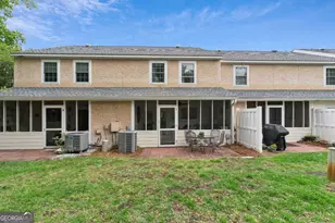 1000 Mallery St, Saint Simons, GA 31522 - Photo 11