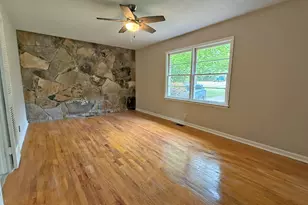 347 Laurel Ln, Lagrange, GA 30240 - Photo 17