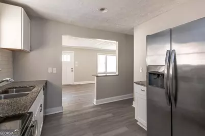 2153 Burroughs Avenue SE, Atlanta, GA 30315 - Photo 9