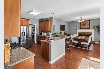 310 Persimmon Drive, Sharpsburg, GA 30277 - Photo 15