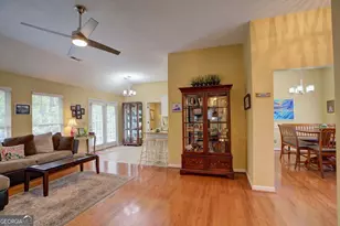 811 Shannon Cir NE, Rome, GA 30161 - Photo 5
