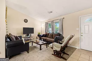 3049 Meadow Wood Ct, Lawrenceville, GA 30044 - Photo 5