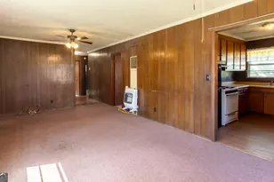 347 Peavy St, Unadilla, GA 31091 - Photo 5