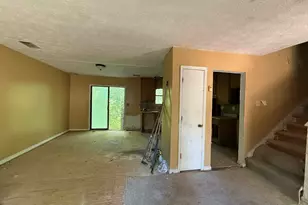 3825 Shane Ct, Ellenwood, GA 30294 - Photo 7