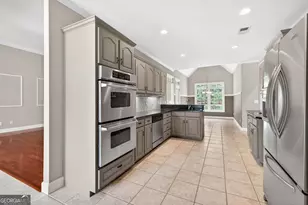 564 Richmond Pl, Loganville, GA 30052 - Photo 17