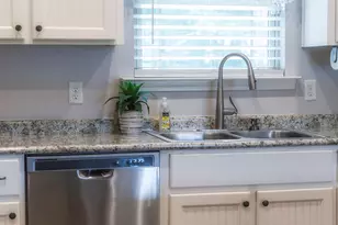124 Avondale Rd, Brunswick, GA 31523 - Photo 29