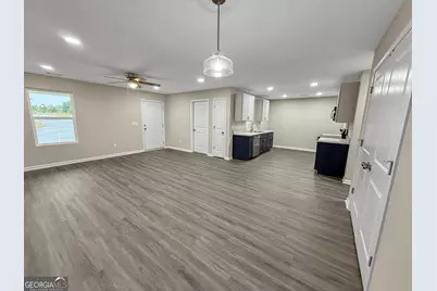 307 Airman Boulevard, Warner Robins, GA 31088 - Photo 11